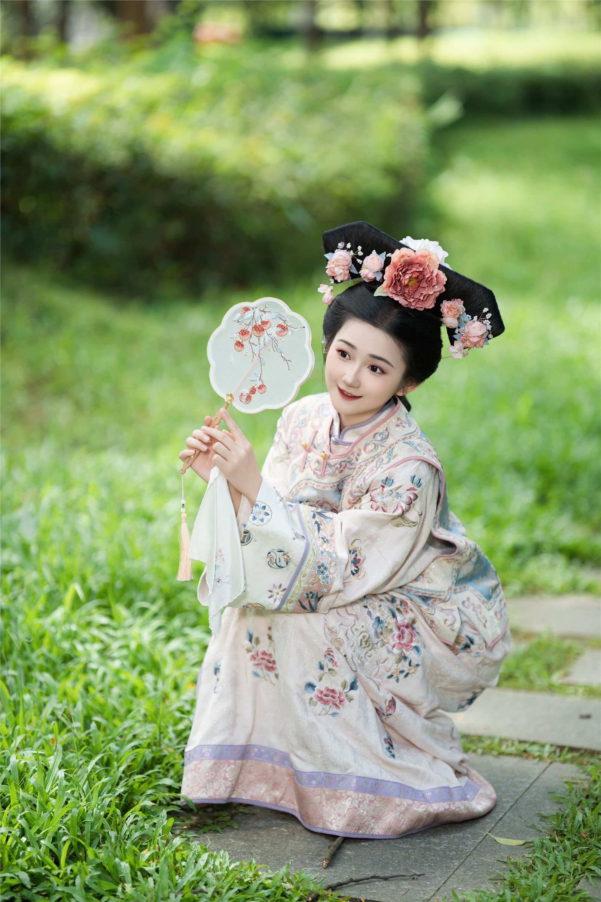 YITUYU艺图语 2025.01.14 活泼的格格 蛋糕的蛋蛋